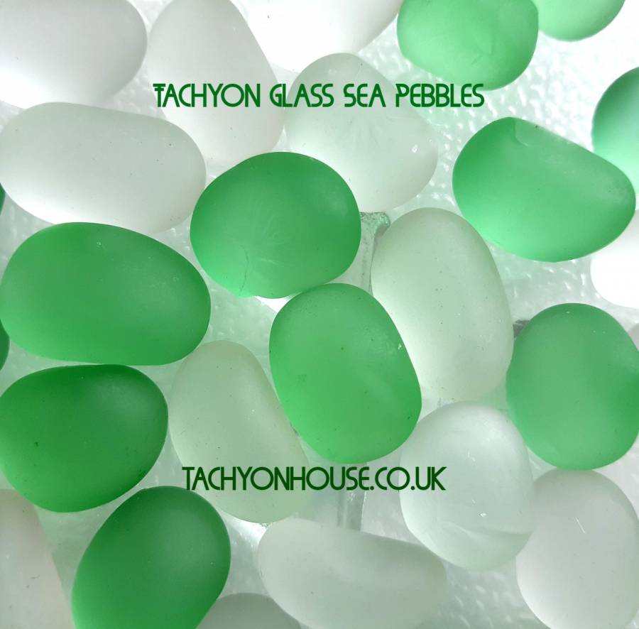 Tachyon Glass Sea Pebbles (4) green/clear